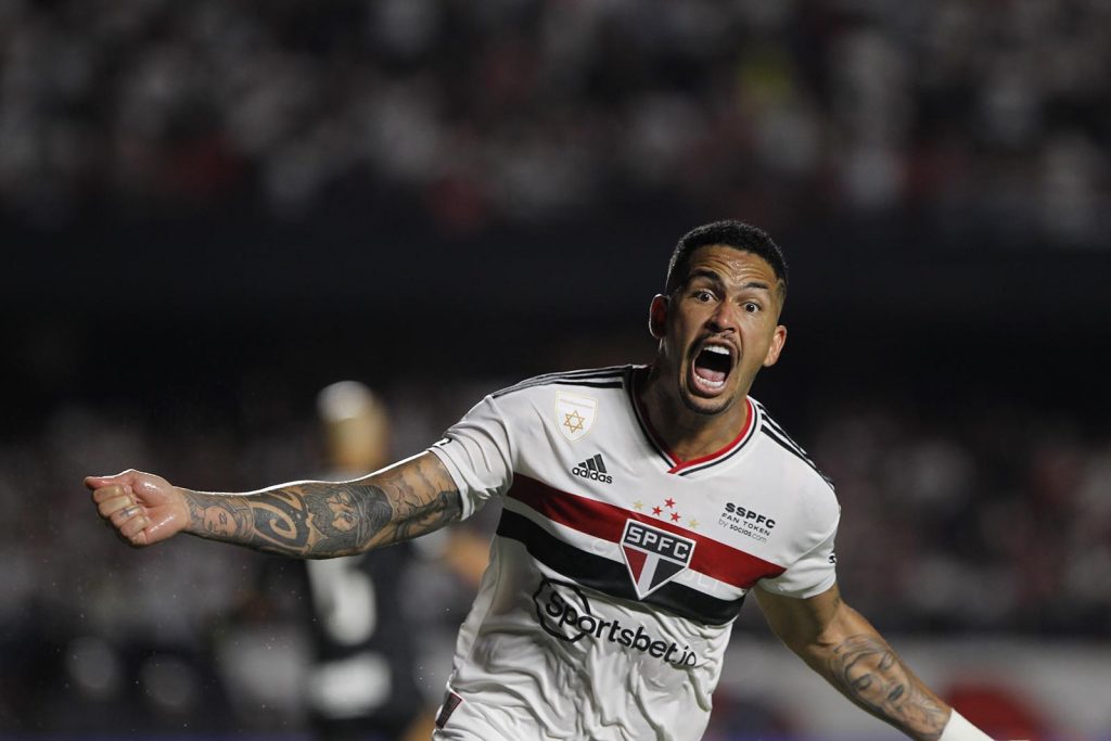 São Paulo está mais confortável no Brasileiro que o rival. (Foto: Rubens Chiri / saopaulofc.net)