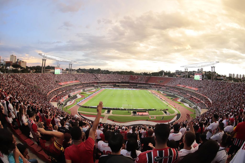 São Paulo deve ter ótimo público para duelo com o Botafogo. (Fotos: Rubens Chiri, Paulo Pinto e Ciete Silvério / saopaulofc.net)