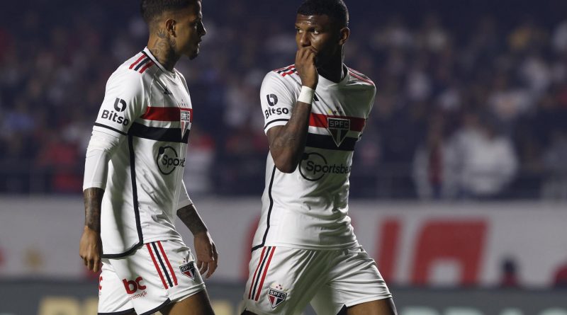 São Paulo tem apostado na força defensiva do time para conquistar vitórias. (Foto: Rubens Chiri / saopaulofc.net)