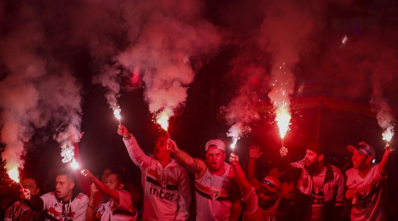 Técnico do São Paulo pediu presença maciça dos torcedores para duelo contra o Corinthians. (Foto: Miguel Schincariol)