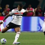 Arboleda está em ótima fase pelo São Paulo. (Foto: Twitter do São Paulo)