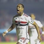 Caio Paulista está em alta no São Paulo. (Foto: Twitter do São Paulo)