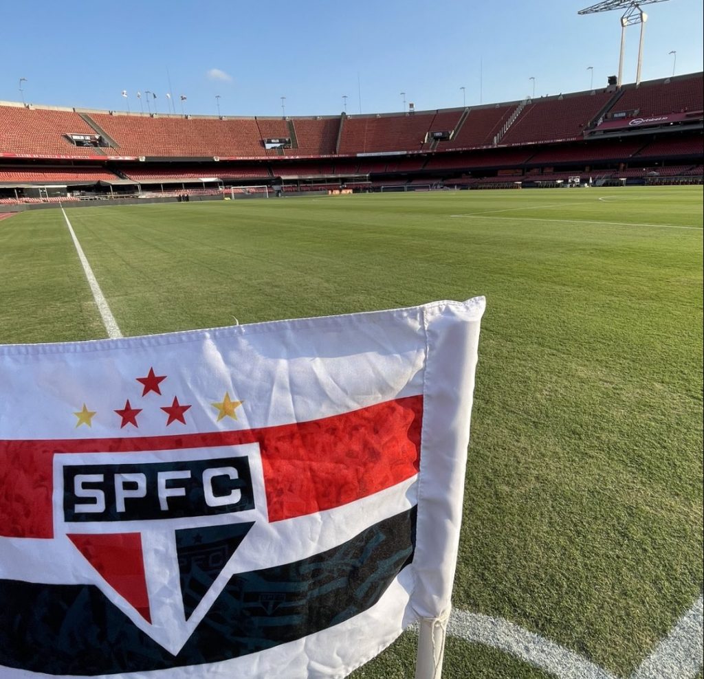 São Paulo vai a campo com cinco garotos da base. (Foto: Twitter do São Paulo)