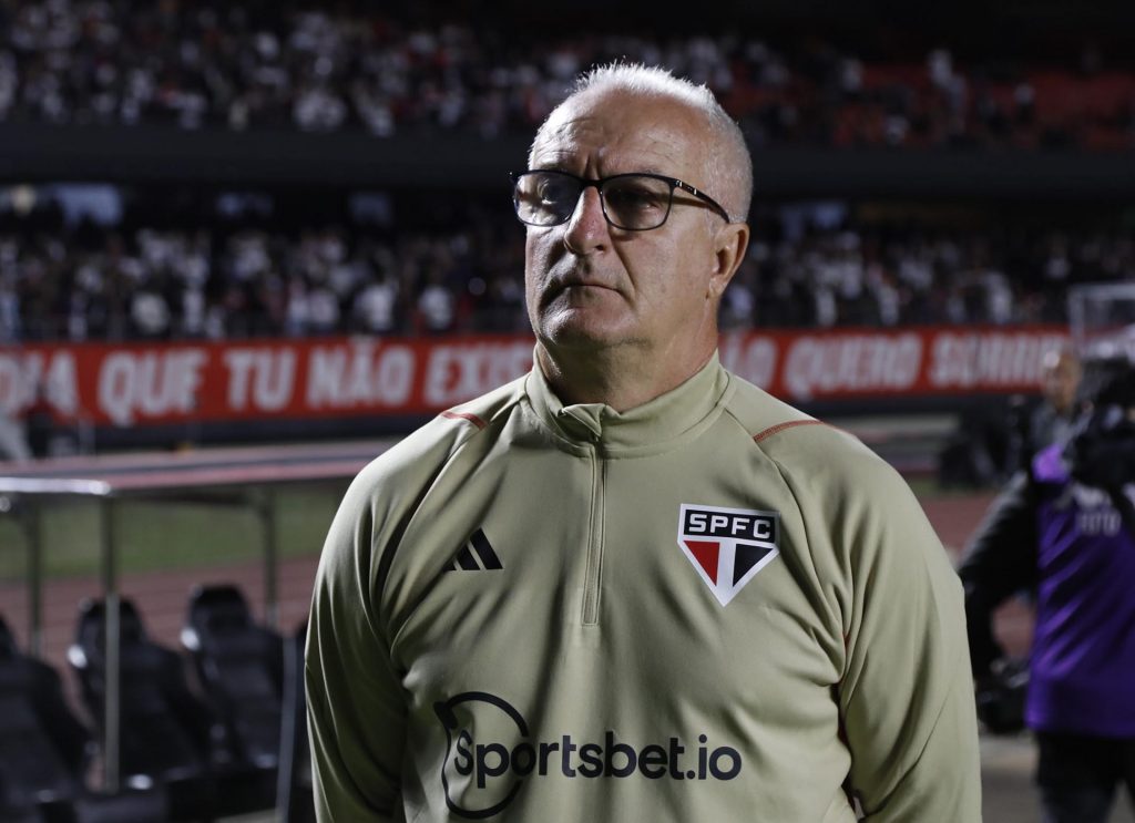 Treinador do São Paulo falou sobre a "sorte" que tem tido nos clubes por onde passou. (Foto: Rubens Chiri / saopaulofc.net)