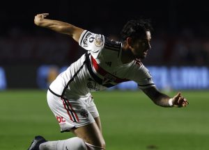 Alexandre Pato vira líder no São Paulo. (Foto: Twitter do São Paulo)