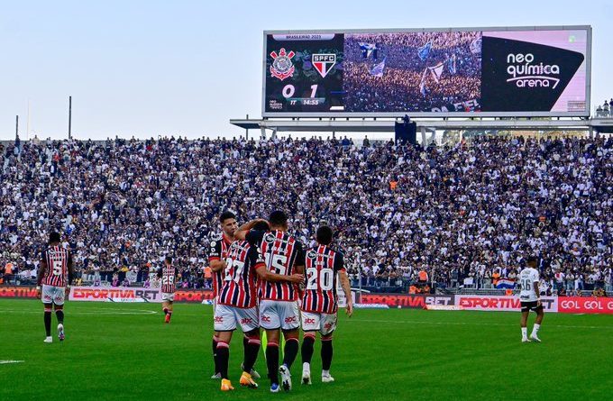 São Paulo e Corinthians decidem vaga na final da Copa do Brasil. (Foto: Twitter do São Paulo)