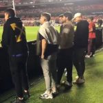 Jogadores lesionados do São Paulo estiveram no gramado e surpreenderam torcida. (Foto: Reprodução)
