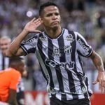 Diretoria do São Paulo tenta liberação de atacante ainda nesta janela. (Foto: Twitter do Ceará)