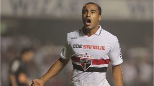 Lucas Moura pode acertar seu retorno ainda hoje. (Foto: Twitter do São Paulo)