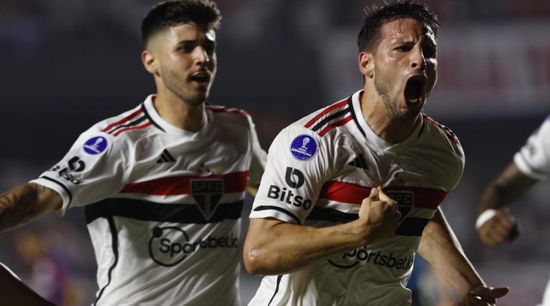 Camisa 9 do São Paulo tem sido fundamental na temporada. (Crédito: Rubens Chiri/Saopaulofc.net)