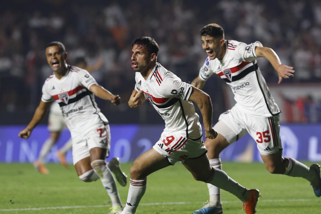 São Paulo já sabe quem vai enfrentar nas quartas da Sul-Americana. (Crédito: Rubens Chiri/Saopaulofc.net)