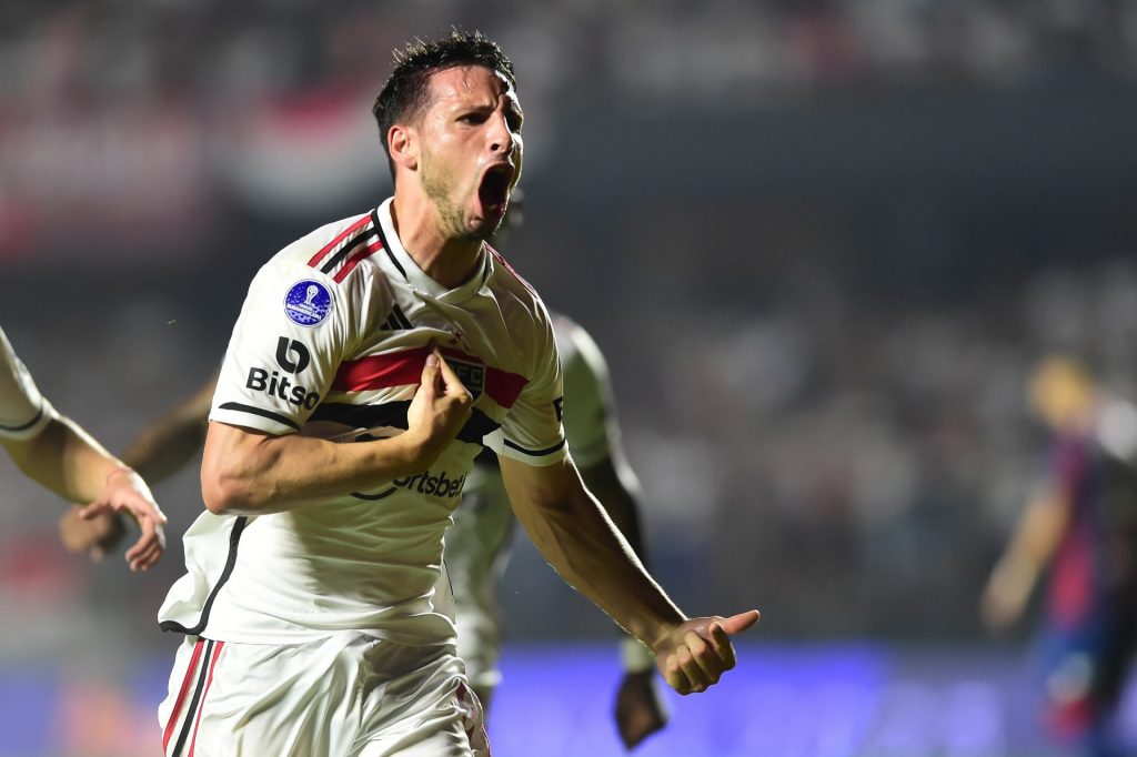 Calleri desencanta e São Paulo vence San Lorenzo. (Foto: Twitter da Sudamericana)