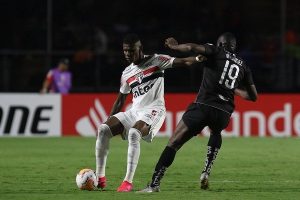 São Paulo duela contra LDU em Quito. (Foto: Twitter do São Paulo)