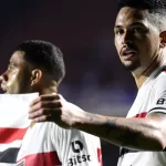 Luciano é vice-artilheiro do São Paulo no ano. (Foto: Marcos Ribolli/ge)