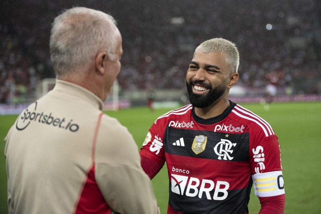 São Paulo vai conhecer local das finais da Copa do Brasil. (Foto: Twitter do São Paulo)