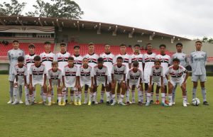 São Paulo voando nas categorias de base. (Foto: Twitter do São Paulo)