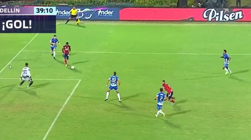 Lateral do São Paulo marcou golaço. (Foto: Reprodução)