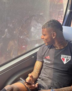 São Paulo tem Arboleda entre convocados para decisão. (Foto: Twitter do São Paulo)