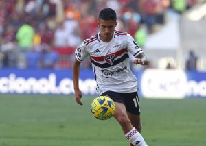 São Paulo tem Nestor como um de seus mais valiosos garçons. (Foto: Twitter do São Paulo)