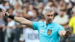 Anderson Daronco será o árbitro da partida no Maracanã.(Foto: Twitter do Brasileirão)
