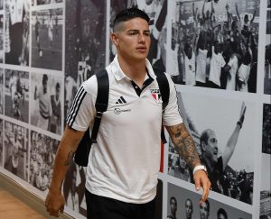 São Paulo vai a campo com James Rodríguez. (Foto: Twitter do São Paulo)