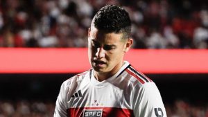 James contou ao elenco do São Paulo porque não bateu pênalti. (Foto: Twitter do Brasileirão)