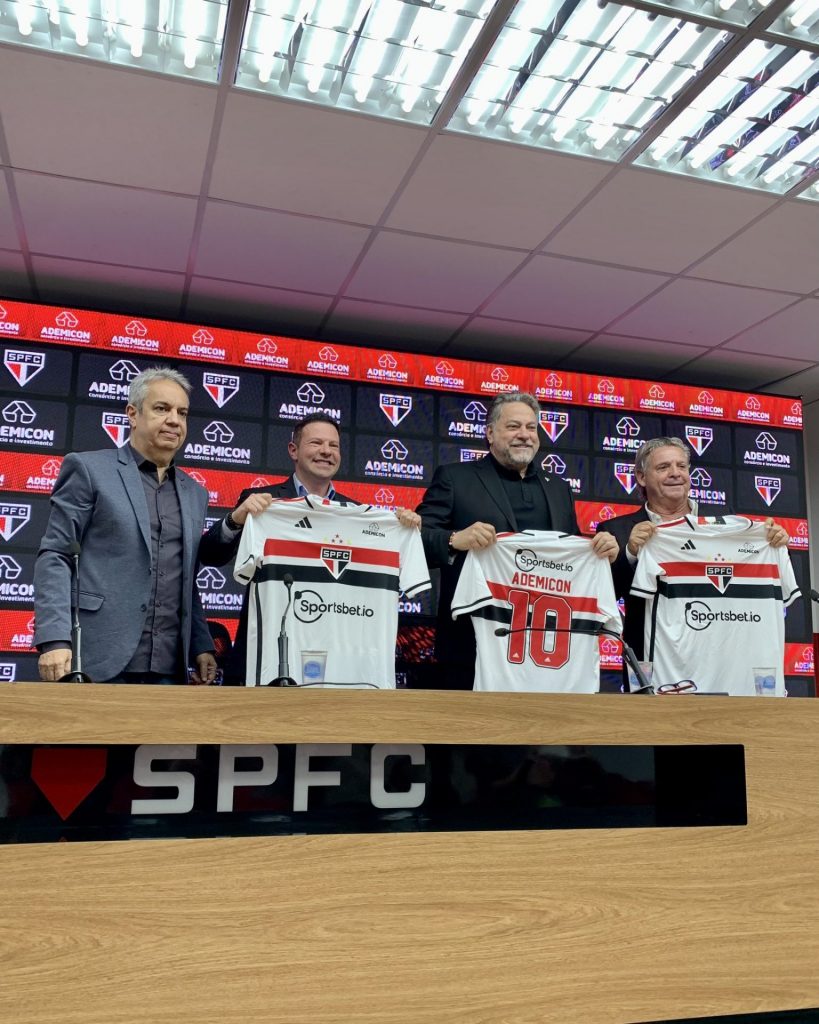 São Paulo tem novo patrocinador. (Foto: Twitter do São Paulo)