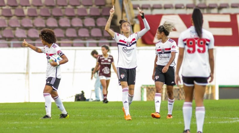 São Paulo vence Ferroviária mas é eliminado nos pênaltis no Brasileirão Feminino. (Foto: AGIF)