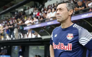 Pedro Caixinha foi demitido do Red Bull Bragantino e pode ser opção do São Paulo para 2025. (Foto: Twitter do Red Bull Bragantino)