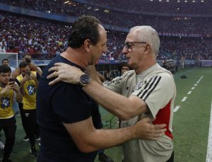 São Paulo jamais perdeu de Rogério Ceni na história. (Foto: Twitter do Sâo Paulo)