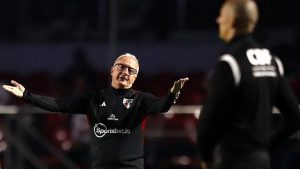 São Paulo joga mal e empata contra o Cuiabá no Morumbi. (Foto: Reuters)