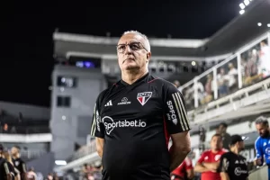 Dorival valoriza time do São Paulo. (Foto: Twitter do Brasileirão)