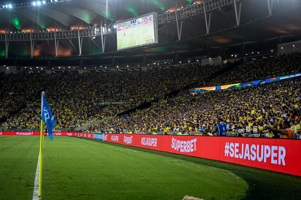 São Paulo foi primeiro clube brasileiro patrocinado pela Superbet (Foto: Twitter da Superbet)
