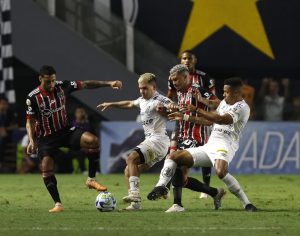 São Paulo perde milhões com queda do Santos. (Foto: Twitter do Brasileirão)