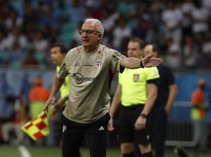 Dorival Junior deixou o São Paulo para assumir a Seleção Brasileira. (Foto: Twitter do São Paulo)