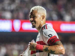 São Paulo supera Flamengo e fecha Brasileirão 2023 com grande campanha em casa. (Foto: Twitter do Brasileirão)