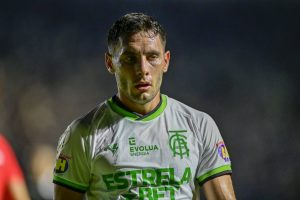Emmanuel Martínez é um dos alvos do São Paulo para 2024. (Foto: Twitter do Brasileirão)