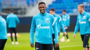 Robert Renan é oferecido ao São Paulo. (Foto: Twitter do Zenit)