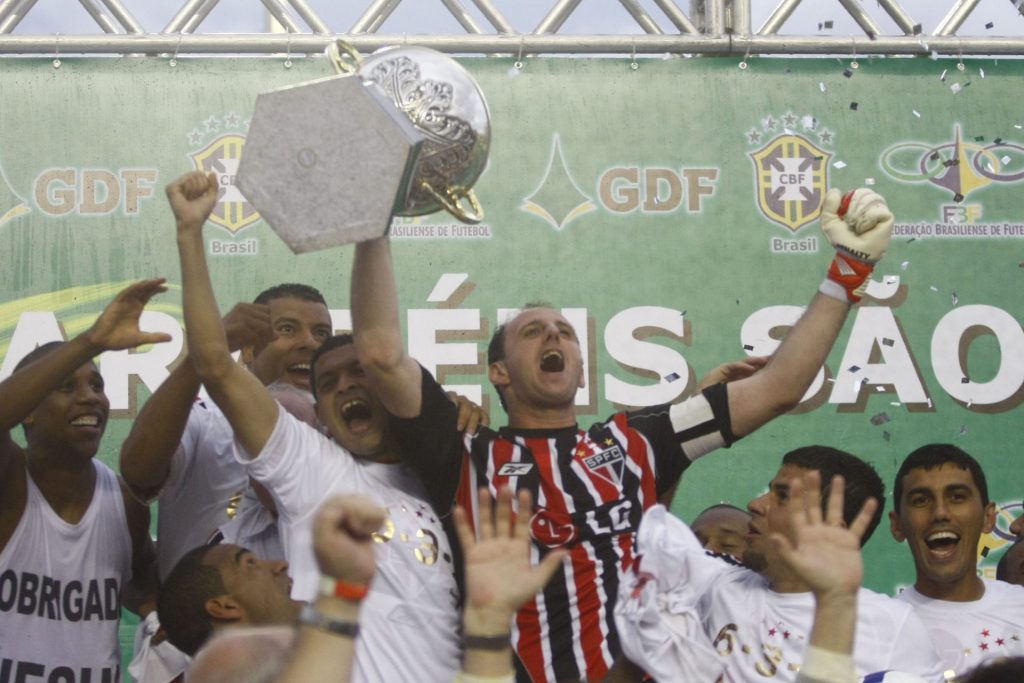 São Paulo conquistou tricampeonato no Brasileirão em 2008. (Foto: Twitter do São Paulo)