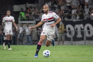 São Paulo tem contrato com Lucas até o fim do ano. (Foto: Twitter do Brasileirão)