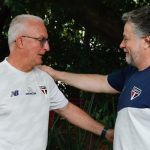 Casares trabalhará junto da deleção de Dorival Jr na Copa América. (Foto: Instagram de Julio Casares)