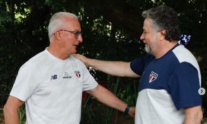 Casares trabalhará junto da deleção de Dorival Jr na Copa América. (Foto: Instagram de Julio Casares)
