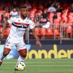 Luan segue no São Paulo em 2024. (Foto: Twitter do São Paulo)