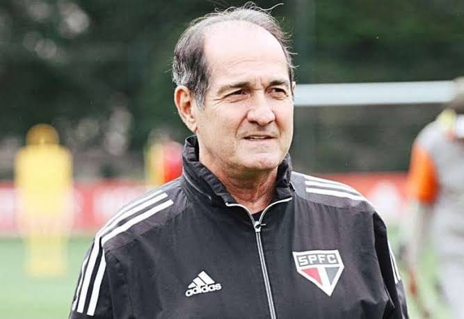 Muricy Ramalho pode voltar a ser técnico do São Paulo. (Foto: Twitter do São Paulo)