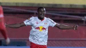 Nathan deixou o São Paulo para brilhar no Red Bull Bragantino. (Foto: Agência AGIF)