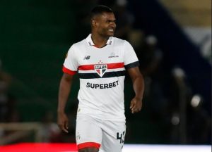 Nikão deve voltar a ser titular no São Paulo. (Foto: Twitter do SPFC)