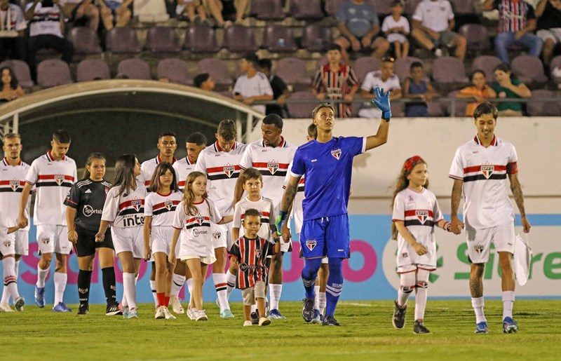 São Paulo perde da Ferroviária e fica no segundo lugar no grupo da Copinha. (Foto: Twitter do Paulistão)