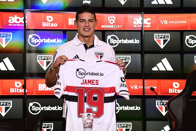 São Paulo conta com James para 2024. (Foto: Twitter do São Paulo)