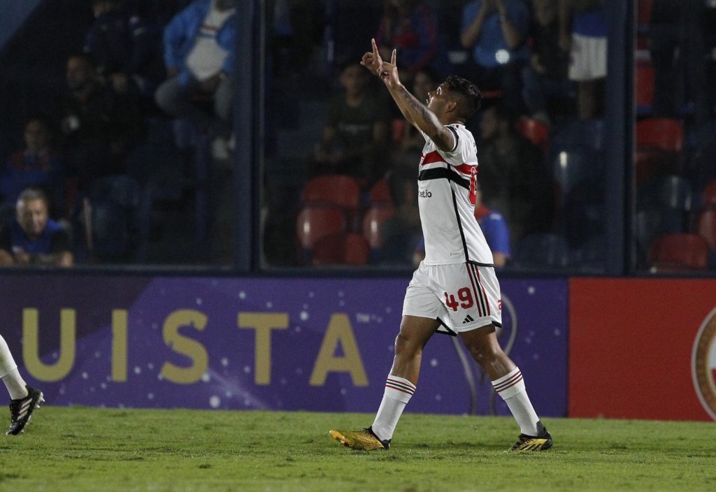 Erison marcou os dois gols do São Paulo contra o Tigre na Copa Sul-Americana 2023. (Foto: Twitter do São Paulo)