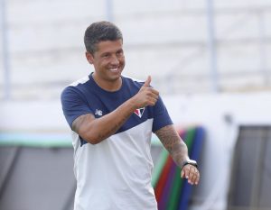 Thiago Carpini deixou o comando do Tricolor. (Foto: Twitter do São Paulo)